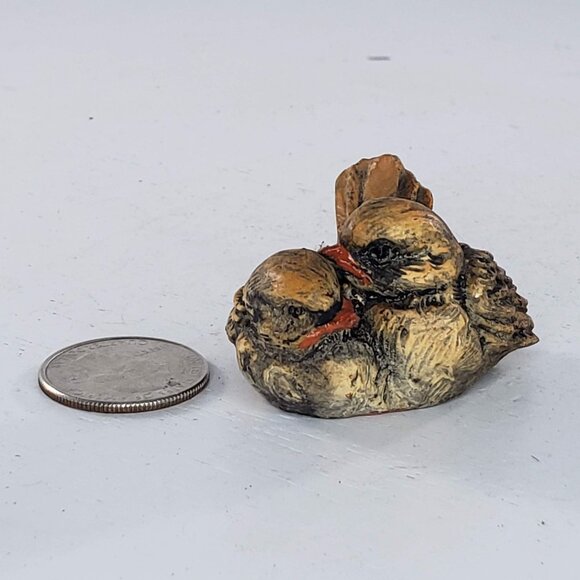 Vintage 1985 Enesco Sparrow Bird Snuggling Pair Miniature Figurine Cottage Core - Picture 7 of 8